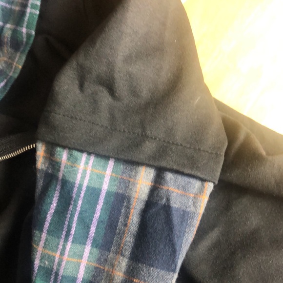 Cropped zip up with good and flannel - Picture 2 of 3